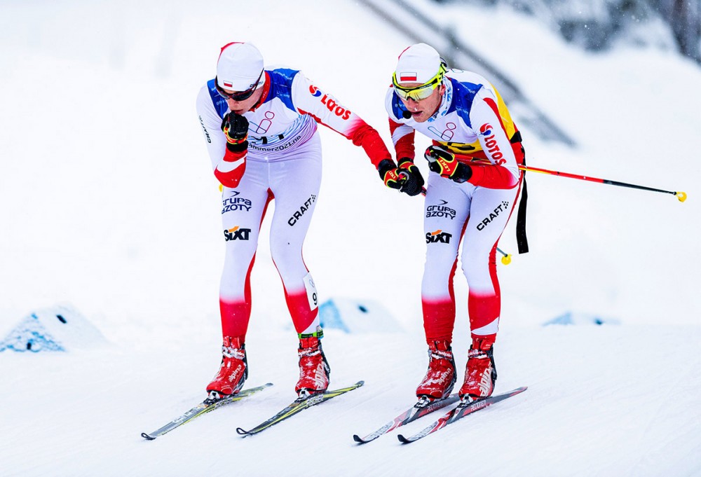 A jednak! Paweł Nowicki z przewodnikiem Janem Kobryniem również wystartują w zimowych paraigrzyskach. Tutaj podczas zawodów Lillehammer 2020