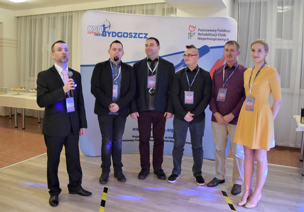 Obsługa sędziowska oraz pomysłodawca PLS - Łukasz Skąpski (pierwszy z lewej)